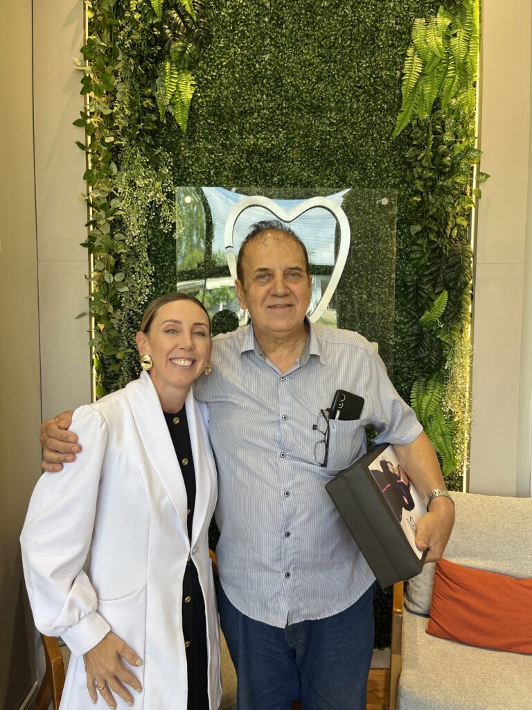 dra-marcelly-com-paciente3-ventura